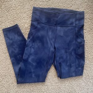 Lululemon Leggings - Size 6 25”